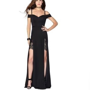 LA FEMME Black Off the shoulder Lace Detail Gown